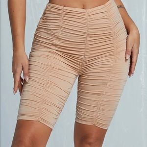 Nude scrunch biker shorts